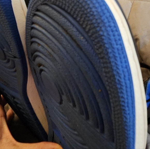 🔥2017 RARE Air Jordan 1 Retro OG High Royals - Picture 2 of 13